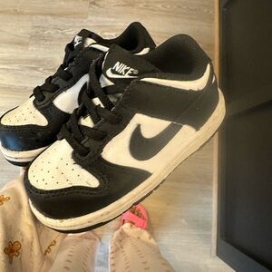 Nike Panda Dunks 7C